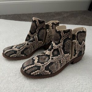 Stylish Snake Print Ankle Boots